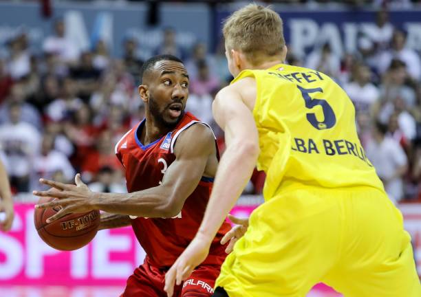 赛后主教练 赛后主教练