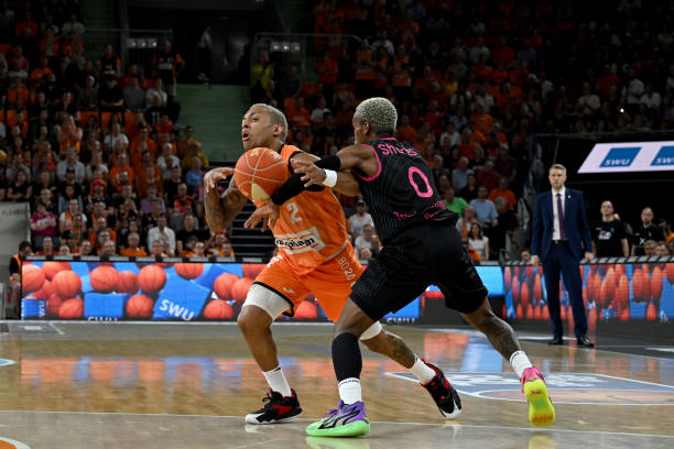 哈兰德接到 哈兰德接到